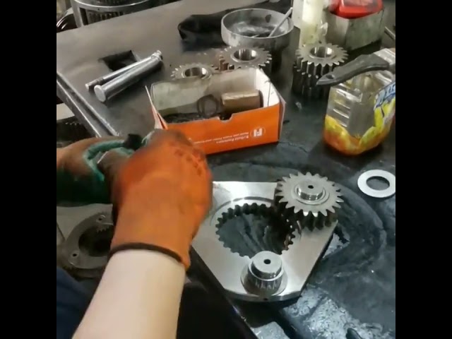 ハル THREEHUNDRED フロントメンバーセンタリングボルト
